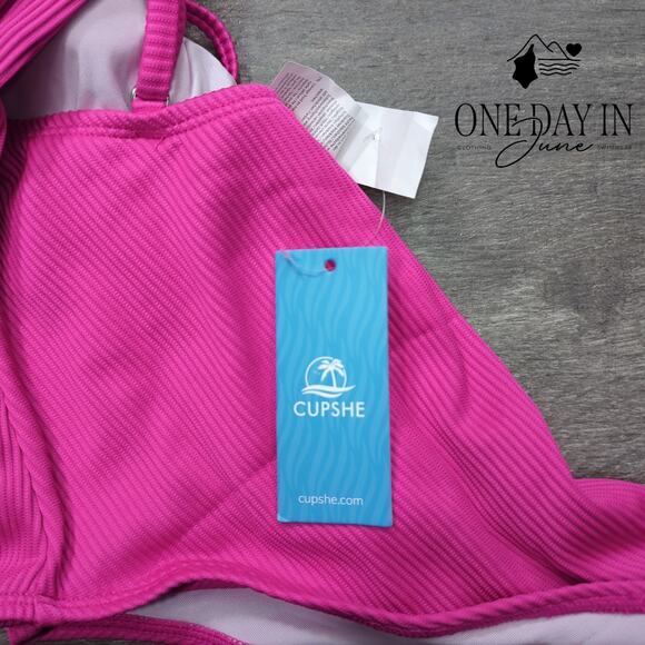 Cupshe Ribbed Lace Up Front Swimsuit Size M - Picture 4 of 7